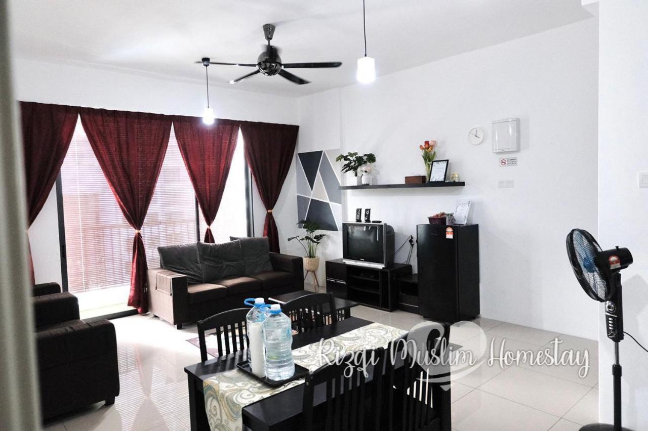 Rizqi Muslim Homestay Meru Casa Kayangan Ipoh Exterior foto